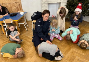 Pogadanka prowadzona przez Panią Policjant.