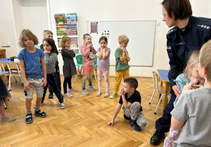 Pogadanka prowadzona przez Panią Policjant.