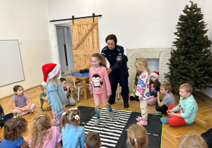 Pogadanka prowadzona przez Panią Policjant.