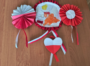 Rozstrzygnięcie konkursu plastycznego ,,Kotylion patriotyczny"